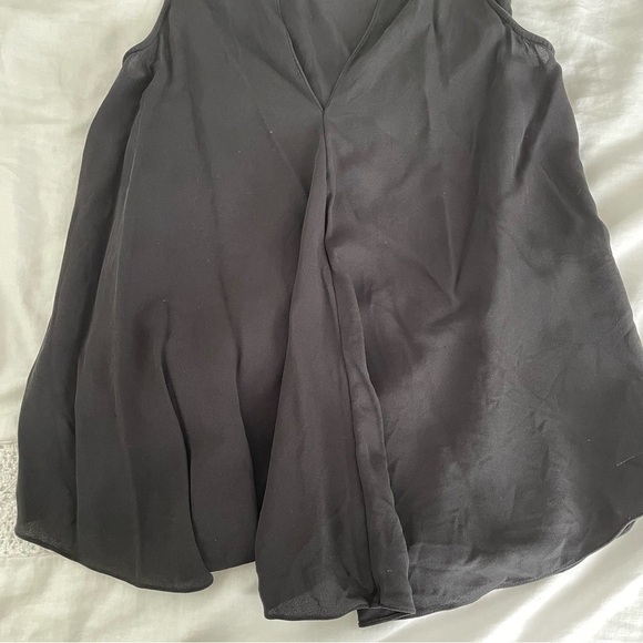 Theory MEDIUM 100% silk V neck tank career office capsule wardrobe - Picture 4 of 6